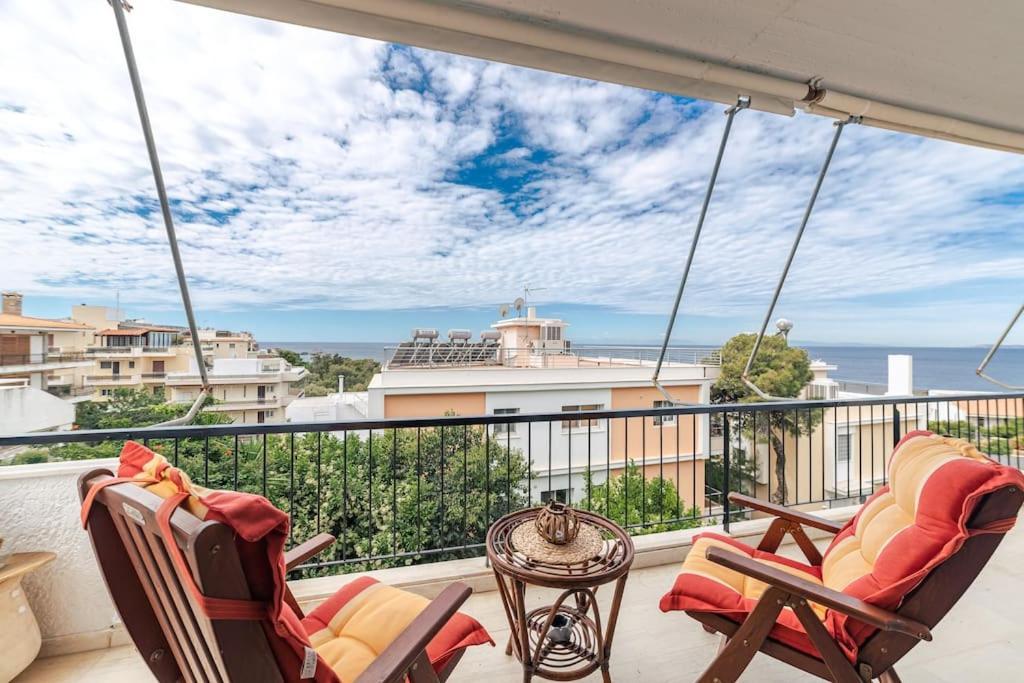 Seaside Escape Apartment Saronida Esterno foto